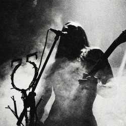 Crust w / Ad Nihil