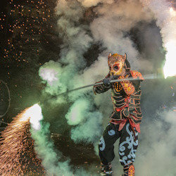 Вселенский карнавал огня