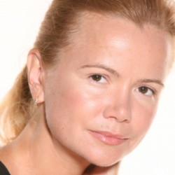 Алла Платова