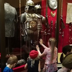 Сокровища Московского Кремля