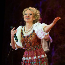 Лена Василек