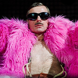 Scene from «Киса»