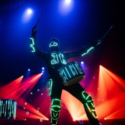 Интерактивное шоу «ИГРА2. Исходный код»