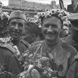 Война...Любовь...