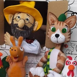 Scene from «Петсон и Финдус»