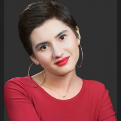 Наира Сафина