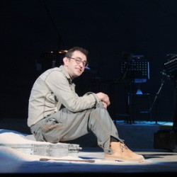 Cцена из «Не покидай свою планету»