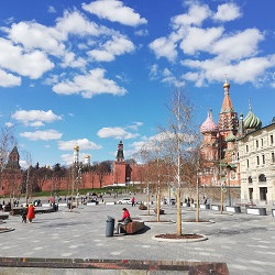 Афиша: Парк «Зарядье» + медиа-аттракцион «Полет над Москвой» в Москве 28 июня 2026