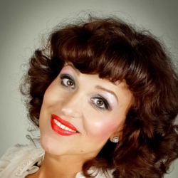 Наталья Емельянова