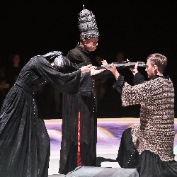 Scene from «В поисках времени»