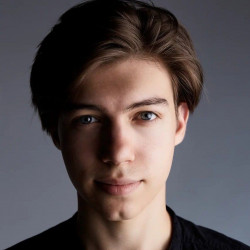 Александр Лазин
