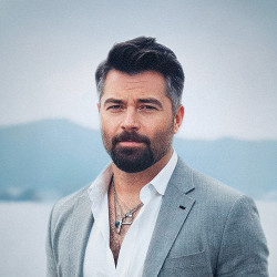 Алексей Чумаков