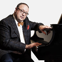 Музыкальные вечера на Арбате. Александр Гиндин (фортепиано). Шопен, Шуман, Лист