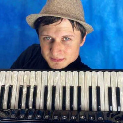 Дмитрий Карев