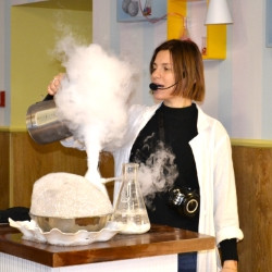 Кому мороженого?