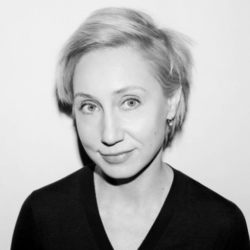 Лера Суркова