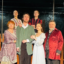 Scene from «Не все коту масленица»