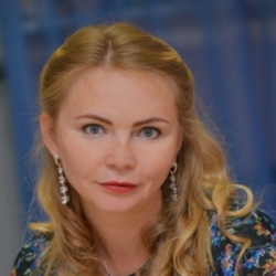 Полина Емельянова