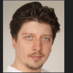 Роман Виноградов