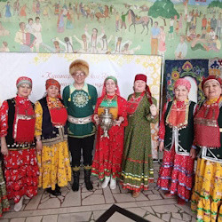 Янгузяй собирает друзей