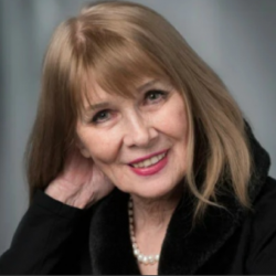 Лариса Чистякова