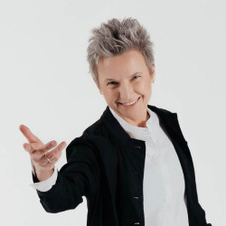 Сурганова и оркестр