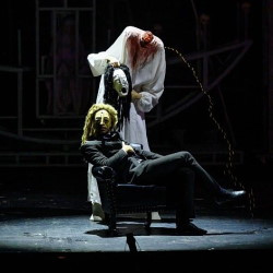 Scene from «Ворон»