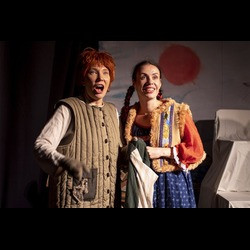 Cцена из «Теплый хлеб»