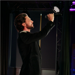 От исполнителя до звезды