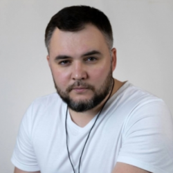 Амир Ерманов