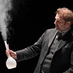 Scene from «Дети солнца»