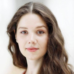 Анна Кутняк