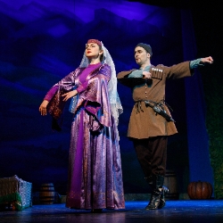 Scene from «Ханума»