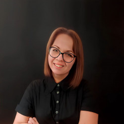 Елена Трифонова