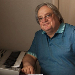 Дмитрий Голланд