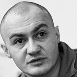 Искандер Сакаев