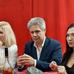 Ж. Киже
