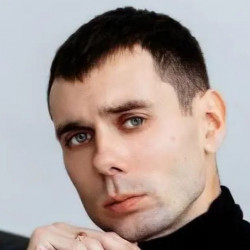 Максим Апрель