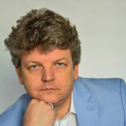 Александр Топлов