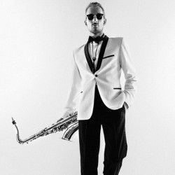 Афиша: Музыка Голливуда под открытым небом. 2х2 Saxophone quartet в Санкт-Петербурге 17 июля 2026
