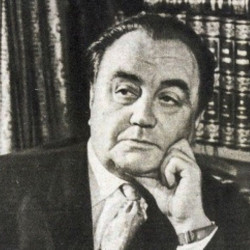 Виталий Губарев