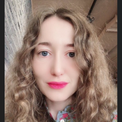 Юлия Ветрова