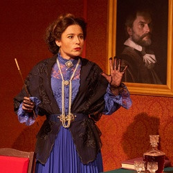 Cцена из «Пять Жар-птиц в поместье Ворона»