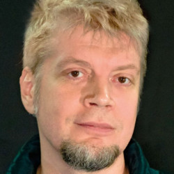 Николай Анохин