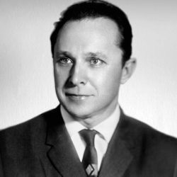 Валерий Медведев
