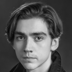 Артемий Серегин