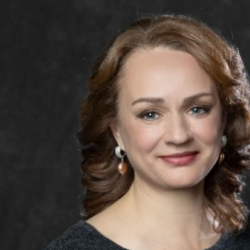 Светлана Строгова