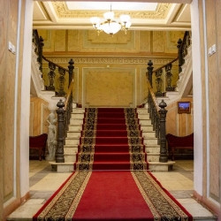 Лабиринтами Казенной слободы в дом Сахарного короля (с посещением усадьбы Толстых-Борисовских)