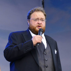 Максим Пастер