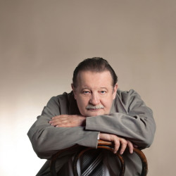 Cцена из «Старший сын»